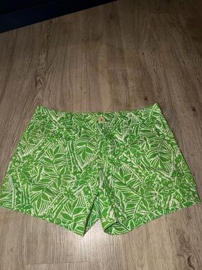 Lilly Pulitzer Lime Green Botanical Print Shorts